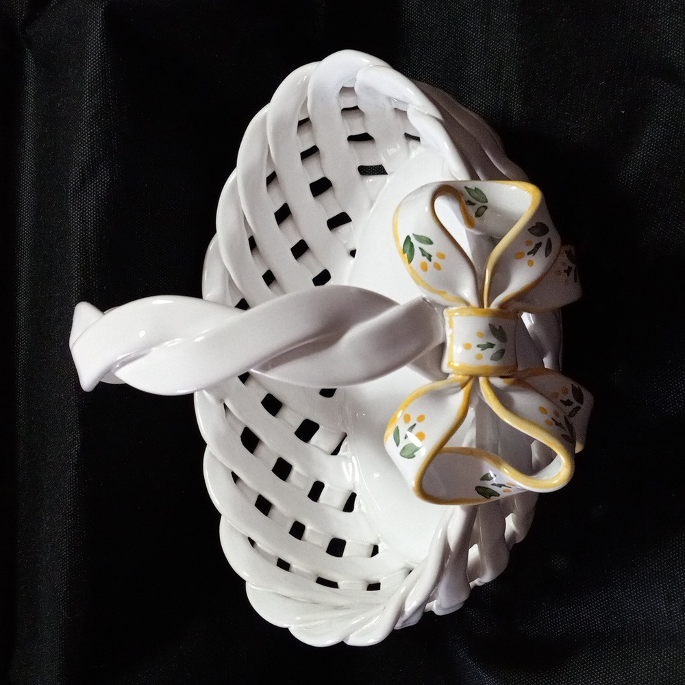 BERARDOS Ceramic Weaved Basket
